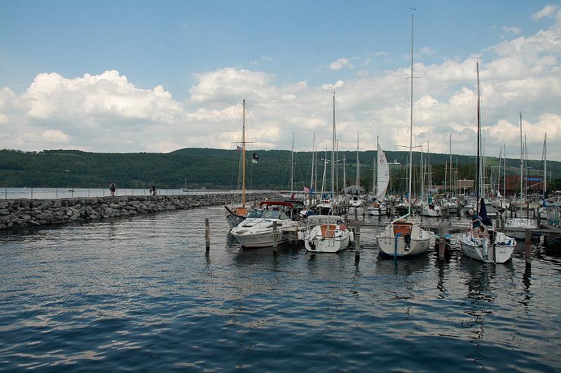 fing3553.JPG - Marina on Seneca Lake