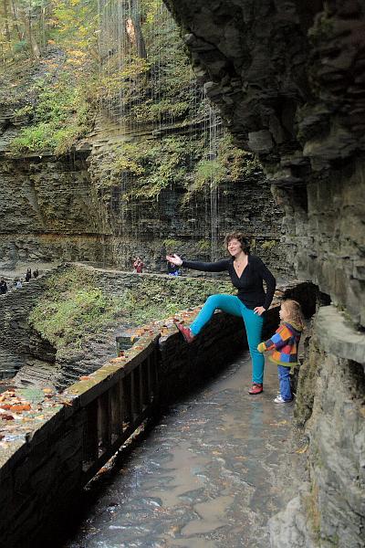 fing4218.JPG - Watkins Glen State Park