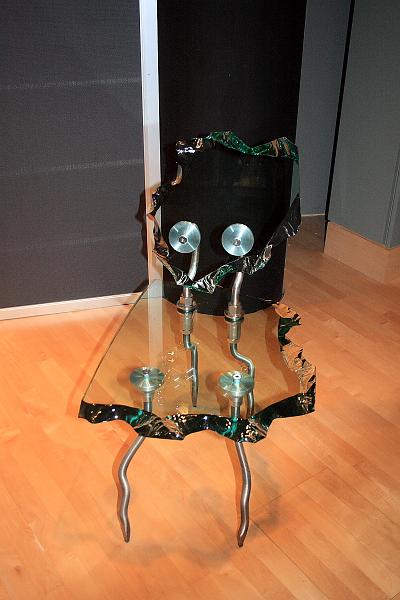 fing4275.JPG - In the Corning Museum of Glass