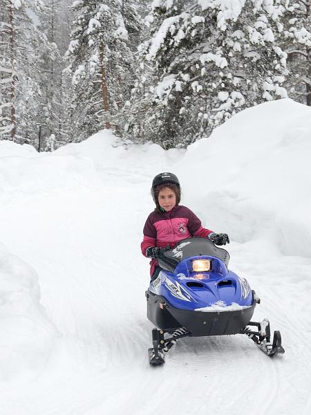 Finland0083.jpg - Snowman World