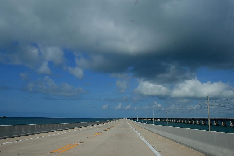 florid3282.JPG - Road to Key West