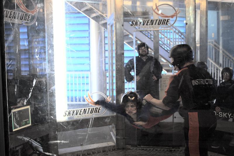 park4718.JPG - Skydiver Michelle