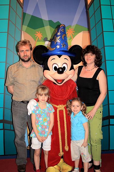 park4812.JPG - Character Greetings in the Hollywood Studios