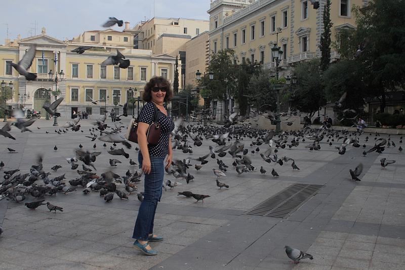 greece0005.JPG - A square in the city center