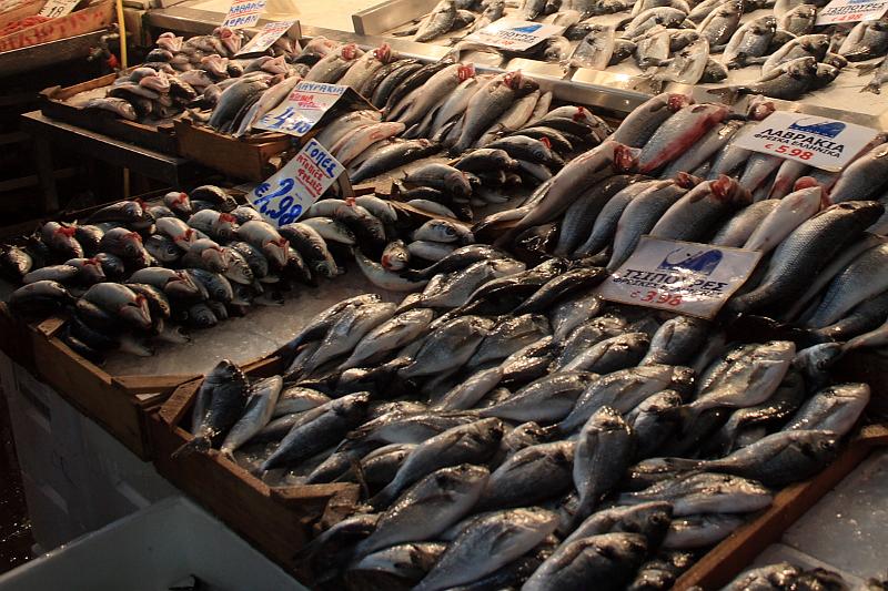 greece0017.JPG - Market in Athens