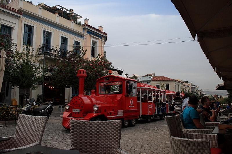 greece0046.JPG - Sightseeing tours on a toy-like Athens Happy Train