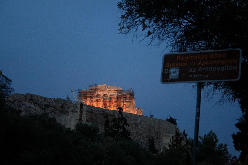 greece0059.JPG - Acropolis at night