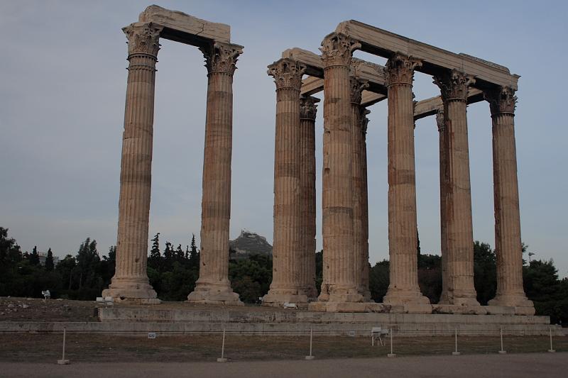 greece0102.JPG - The remaining Corithian columns of the Temple of Olympian Zeus