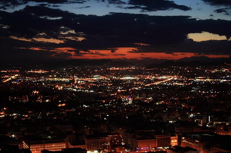 greece0152.JPG - City at night from the Lykavittos Hill