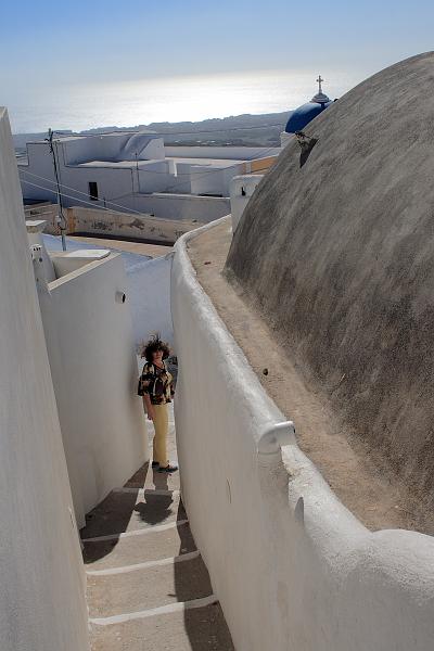 greece0160.JPG - A street of old Pyrgos