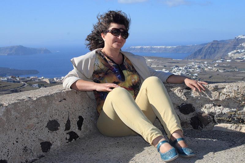 greece0170.JPG - View on Caldera from Pyrgos