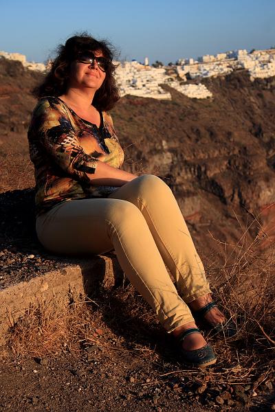 greece0201.JPG - Sunset on the Skaros rock