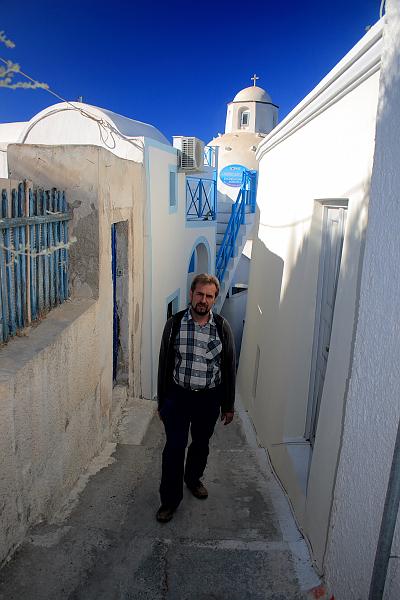 greece0218.JPG - A Street in old Thira