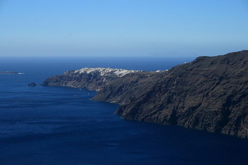 greece0263.JPG - View on Oia