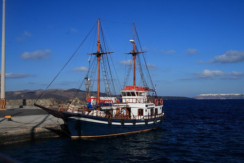 greece0312.JPG - Tour to the Volcano Island