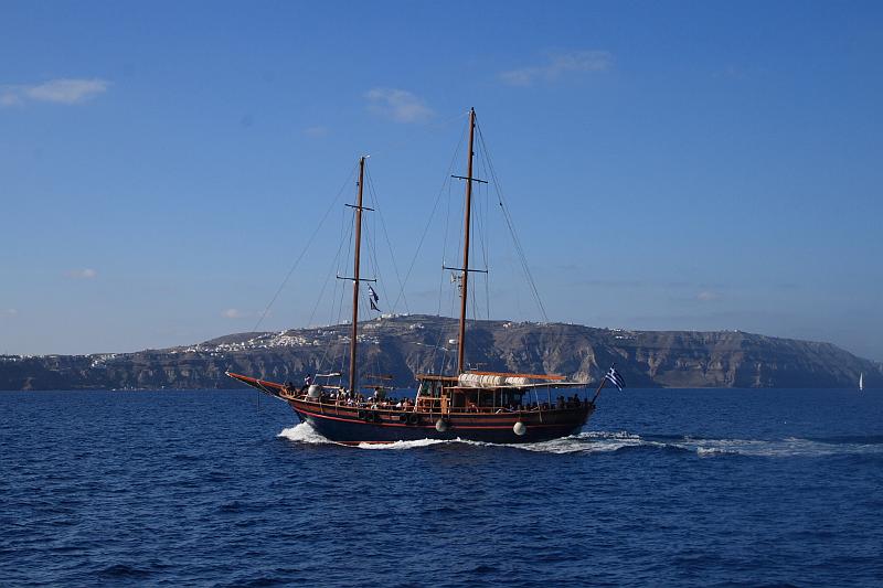 greece0315.JPG - Tour to the Volcano Island