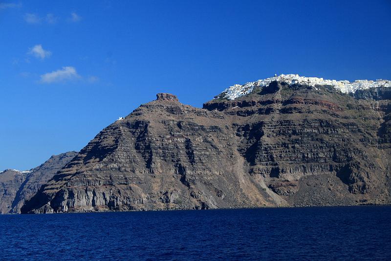 greece0320.JPG - Tour to the Volcano Island - view on Imerovigli from the sea