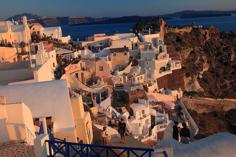 greece0374.JPG - Sunset in Oia