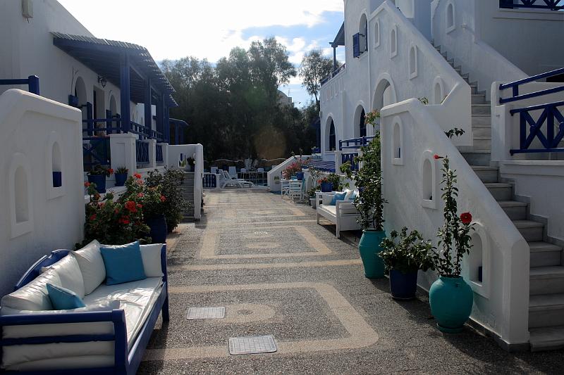 greece0400.JPG - Our Hotel in Perissa