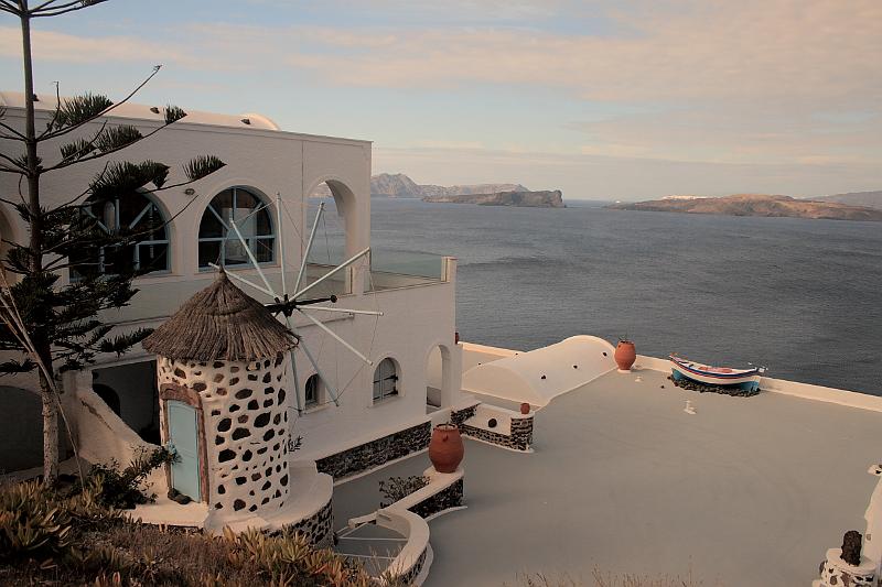 greece0427.JPG - Near Caldera Beach