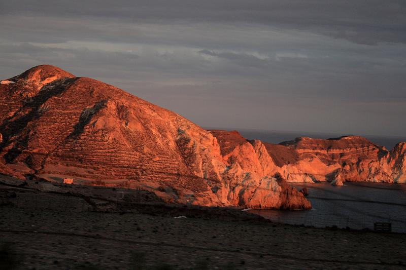greece0455.JPG - View on Caldera from Akrotiri