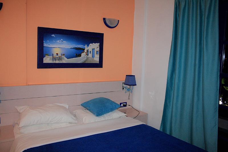 greece0463.JPG - Our Hotel in Perissa