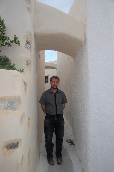 greece0470.JPG - A street in old Emporio