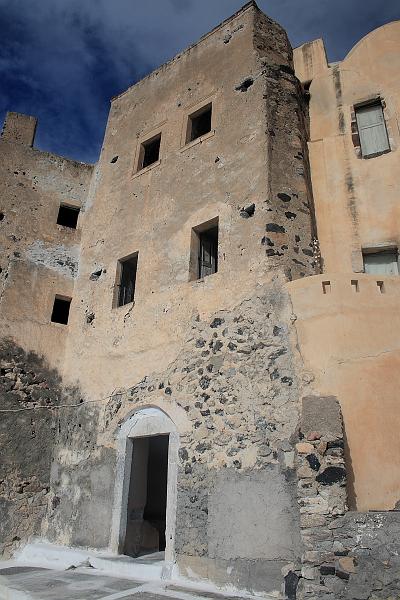 greece0479.JPG - A house in Emporio