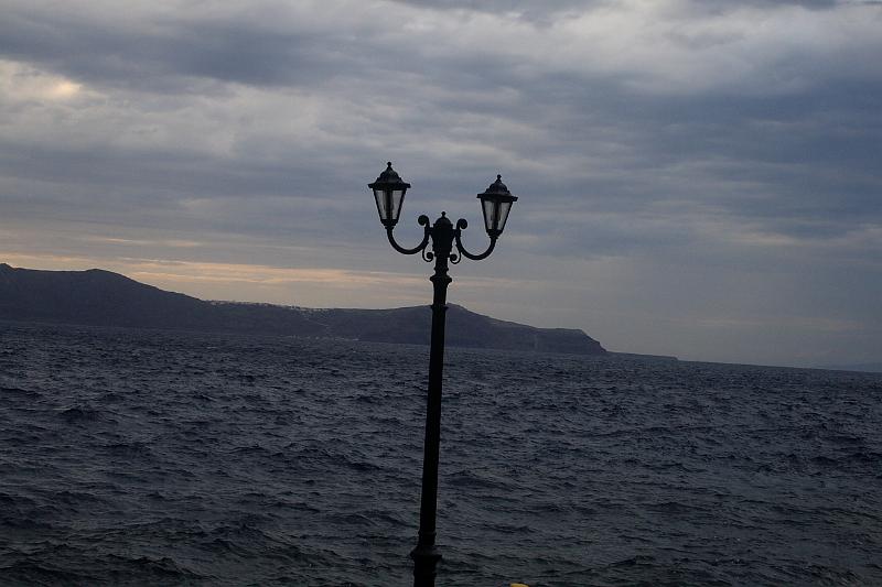 greece0536.JPG - Port in Thira