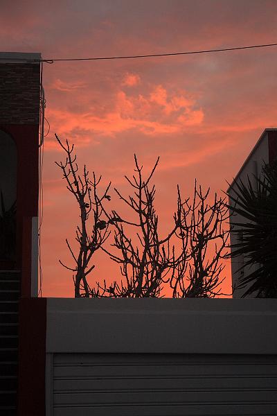 greece0545.JPG - Sunset in Perissa