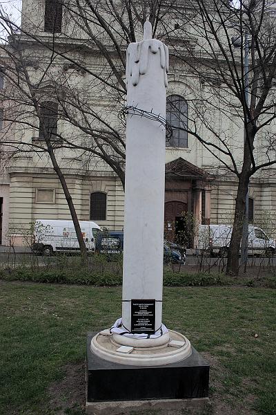 hung012.JPG - Monument to the victims of the Holodomor of 1932-33 in Ukraine.