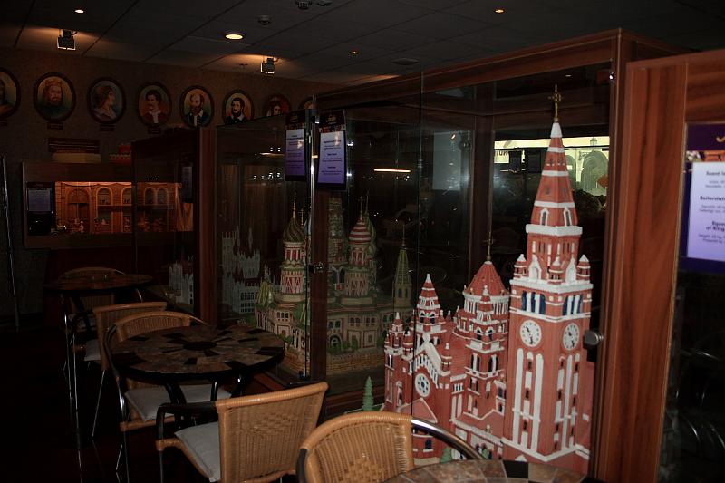 hung055.JPG - Marzipan Museum near the Fisherman's Bastion