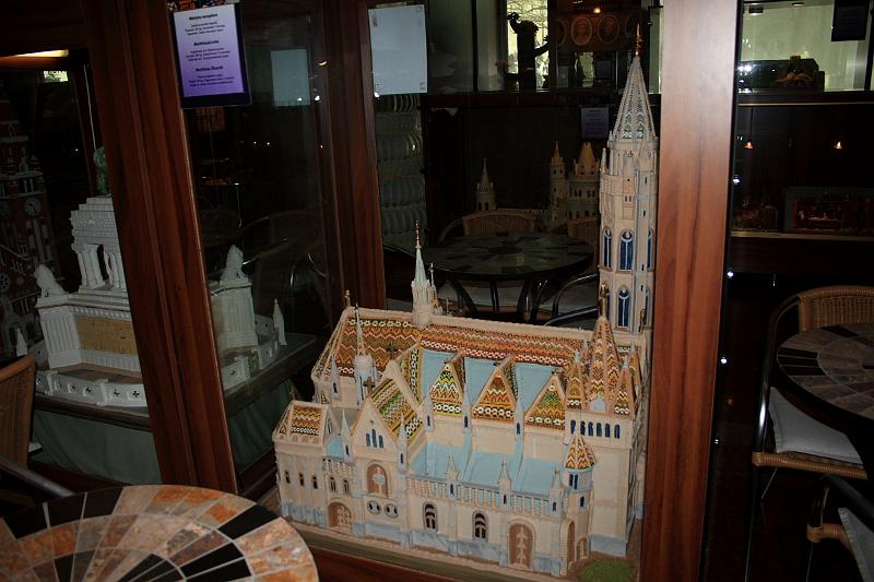 hung056.JPG - Marzipan Museum near the Fisherman's Bastion