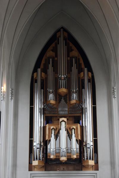 iceland010.JPG - Hallgrímskirkja church