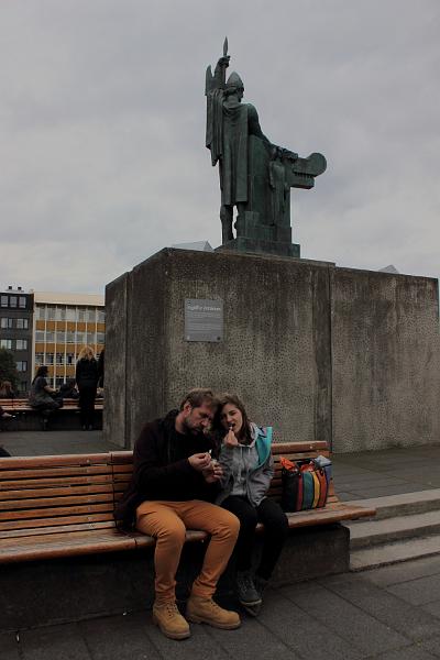 iceland032.JPG - Arnarholl Statue  the Arnarholl Hill, tasting the fermented shark