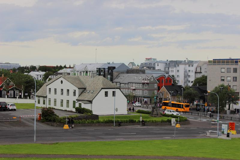 iceland036.JPG - View from the Arnarholl Hill 