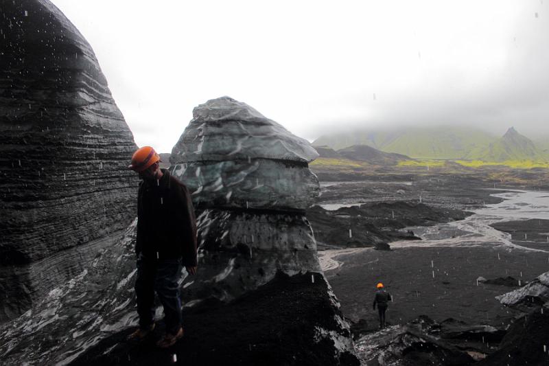 iceland187.JPG - The Ice Cave under volcano Katla