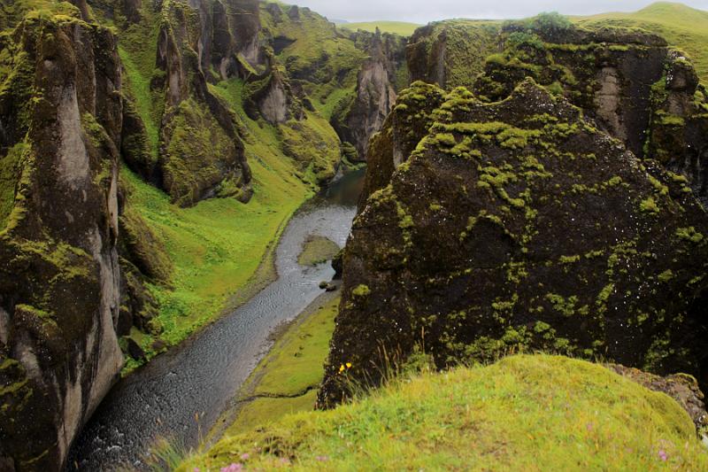 iceland228.JPG - Fjaðrárgljúfur canyon