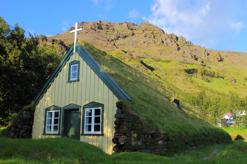 iceland314.JPG - Hofskirkja