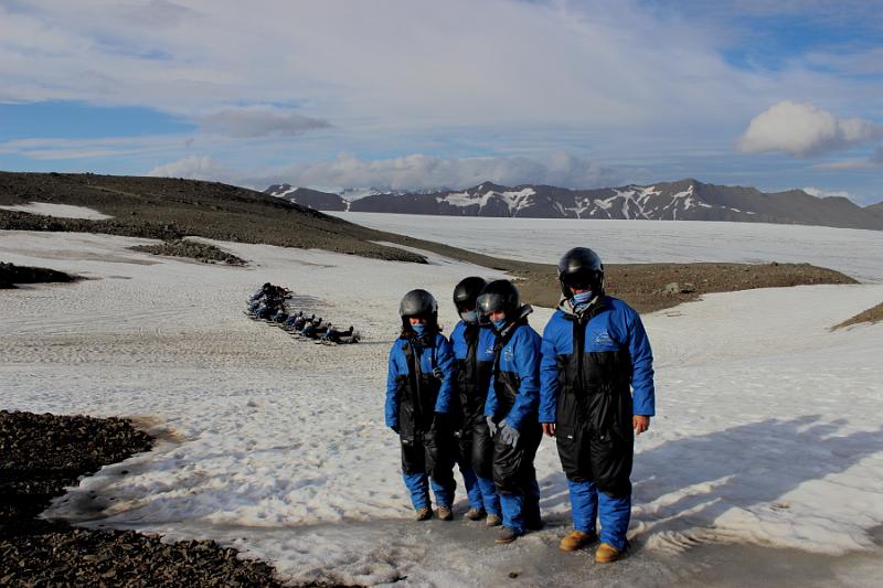 iceland352.JPG - Snowmobile tour in Vatnajokull National Park
