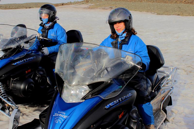 iceland354.JPG - Snowmobile tour in Vatnajokull National Park