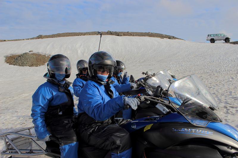 iceland356.JPG - Snowmobile tour in Vatnajokull National Park