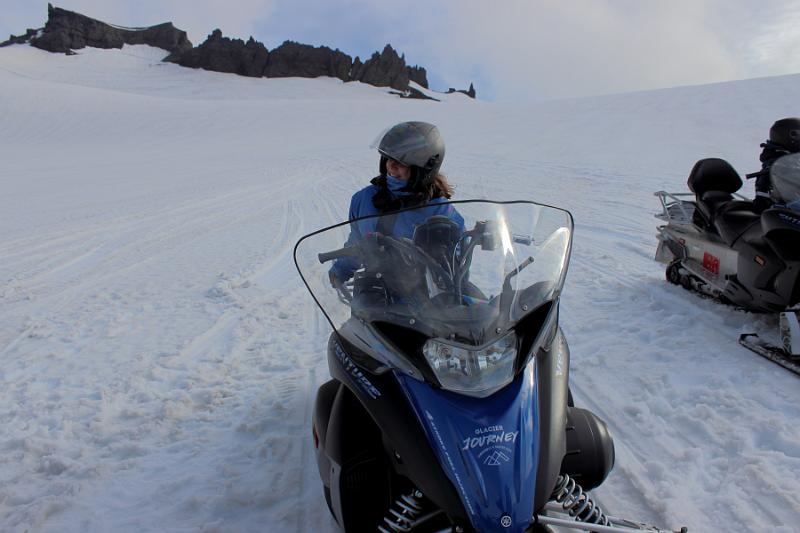iceland359.JPG - Snowmobile tour in Vatnajokull National Park