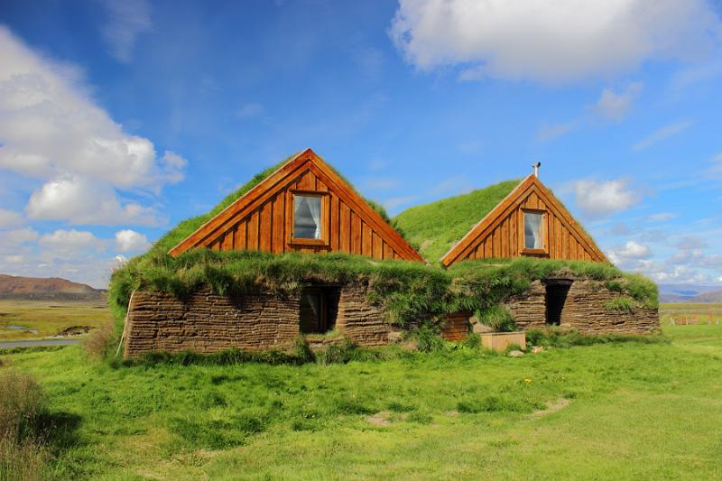 iceland432.JPG - Modrudalur farm - the highest farm in the country