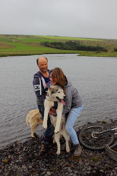 iceland467.JPG - Dog scootering in Akureyri 