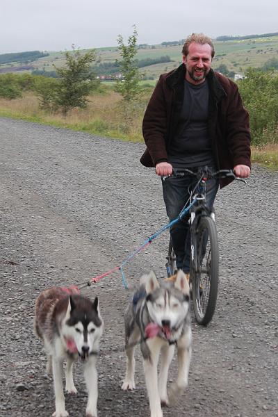iceland473.JPG - Dog scootering in Akureyri 