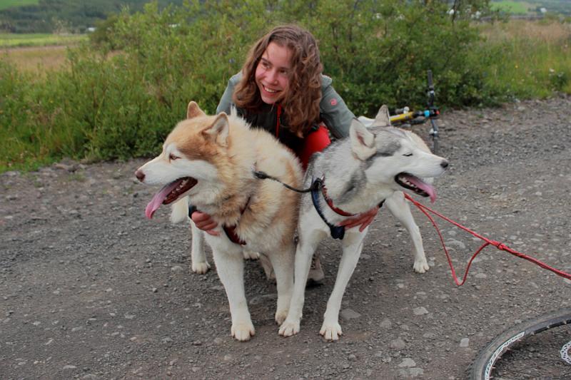 iceland474.JPG - Dog scootering in Akureyri 