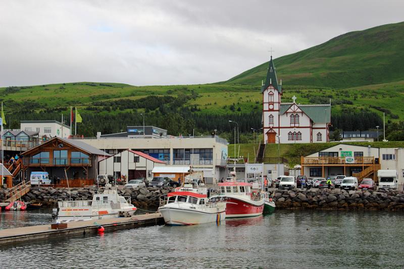 iceland503.JPG - Harbour of Husavik, a fishing village in Northern Iceland