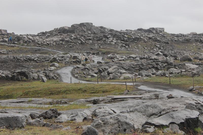 iceland622.JPG - A trail between Dettifoss Waterfall and Selfoss Waterfall 