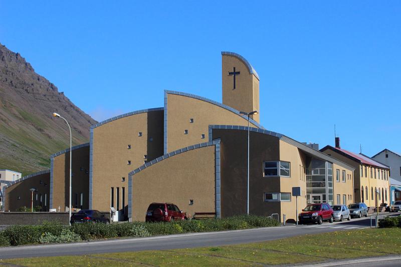 iceland685.JPG - Ísafjörður Church 